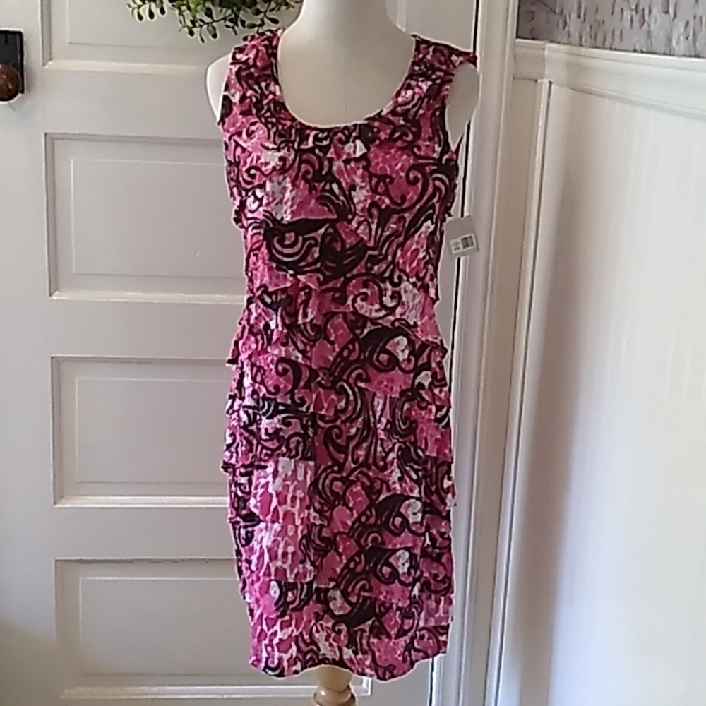 Madison medium ruffled dress 👗 nwt